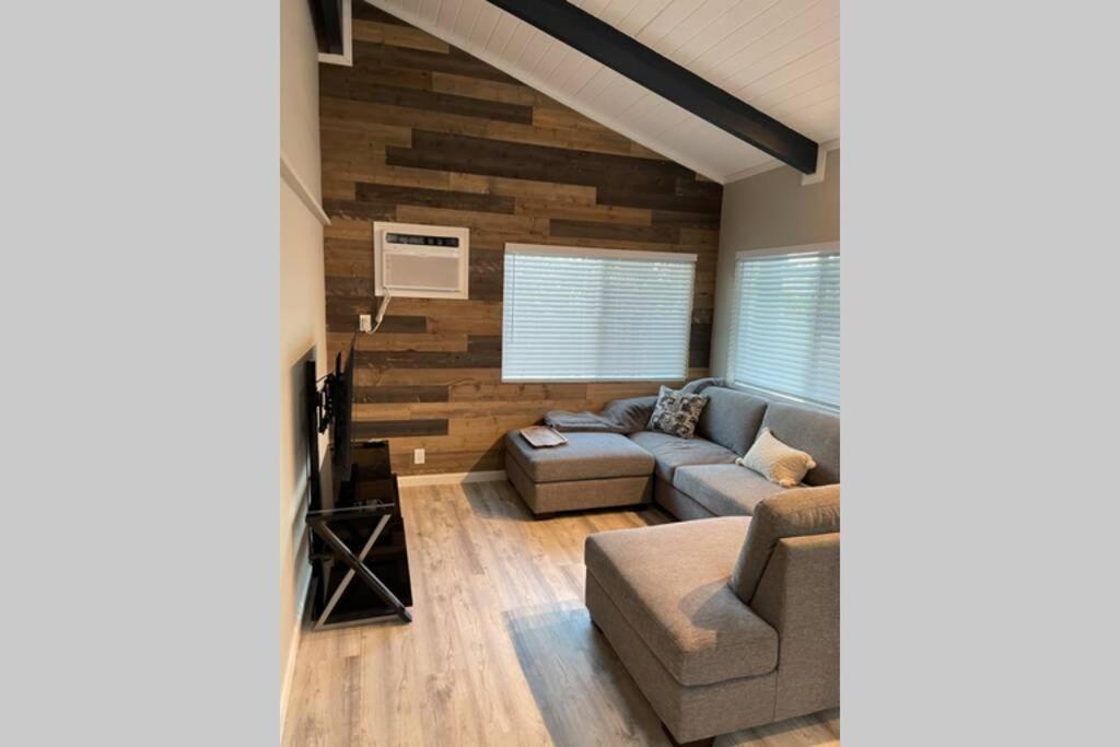 Spacious 2 Bedroom Beach House With King Suite Waianae Extérieur photo